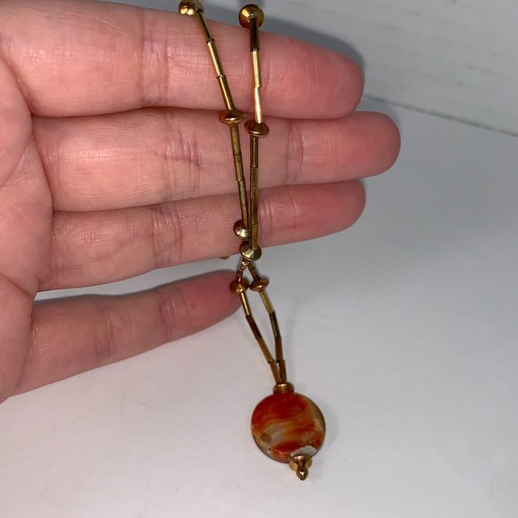 15 " Mother of Pearl Shell and Gold Bead Necklace - Picture 6 of 7